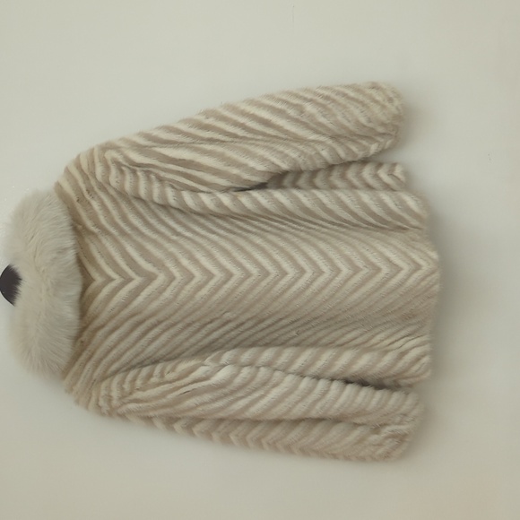 Beautiful Beige And Cream Mink Jacket With Fox Trim - Picture 2 of 2